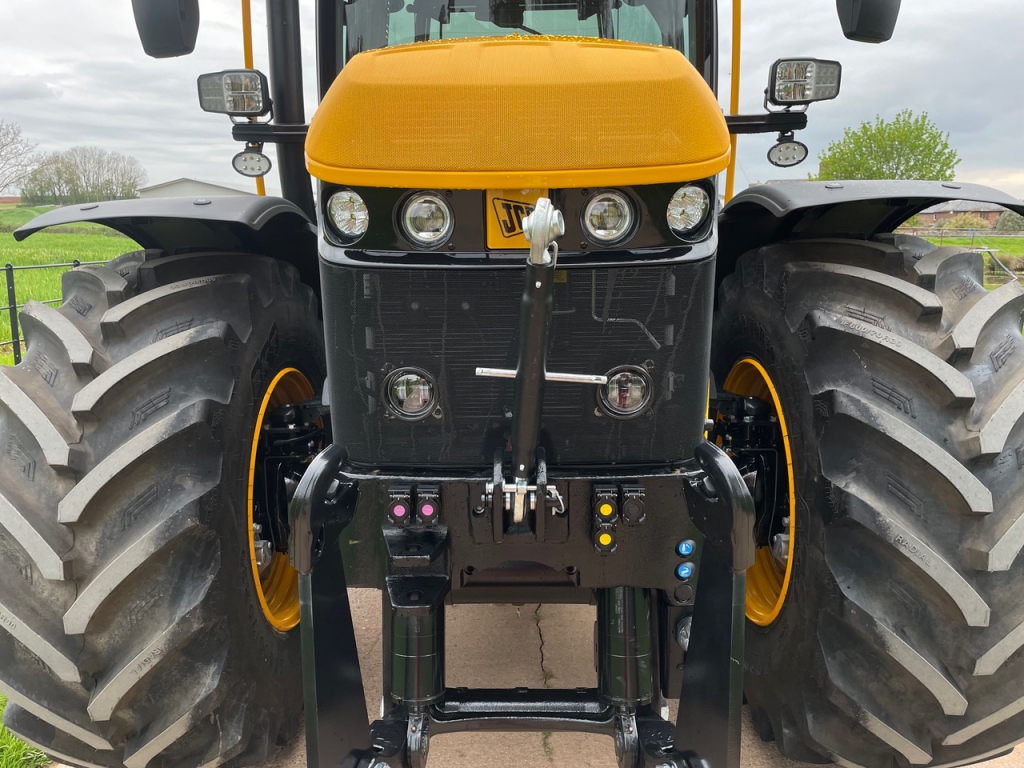 JCB 4220 iCON