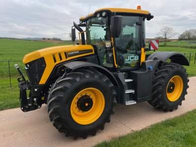 JCB 4220 iCON