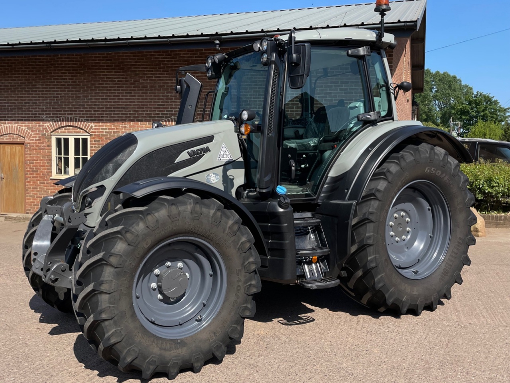 Valtra N155 Unlimited Active
