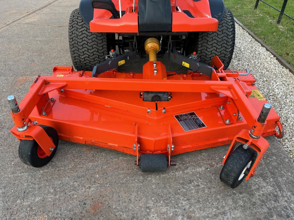 Kubota F3890 mower