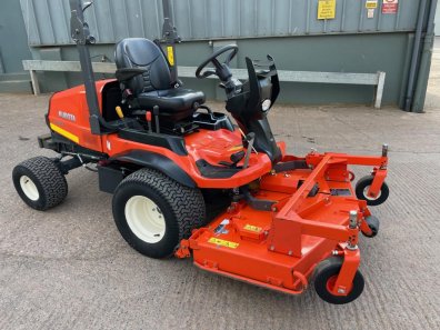 Kubota F3890 mower