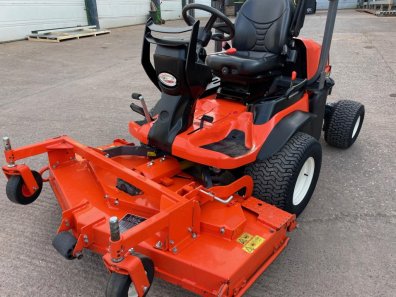 Kubota F3890 mower