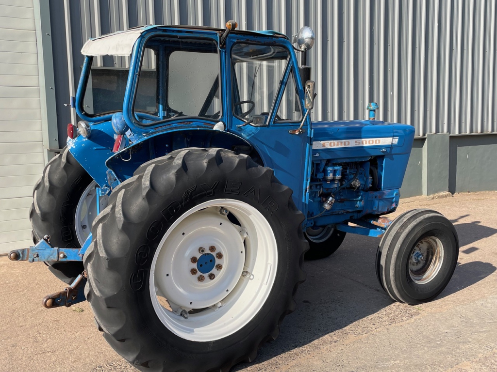 Ford 5000