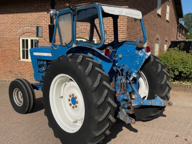 Ford 5000