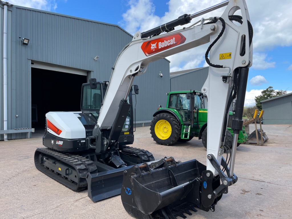 Bobcat E88 R2 series digger