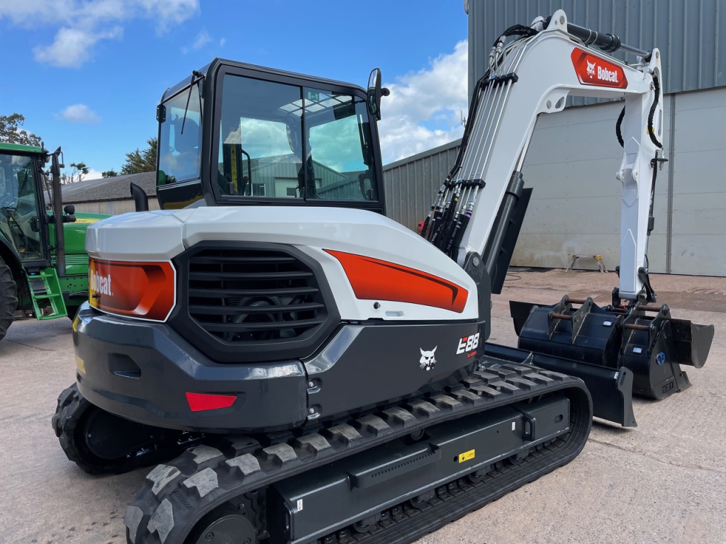 Bobcat E88 R2 series digger