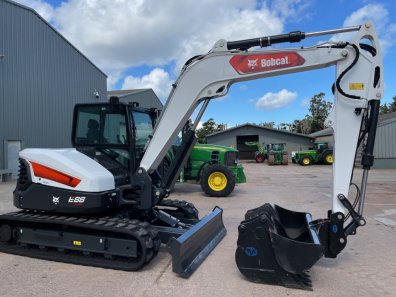 Bobcat E88 R2 series digger