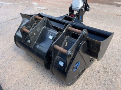 Bobcat E88 R2 series digger