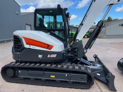 Bobcat E88 R2 series digger