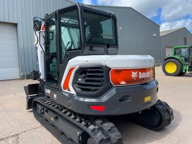 Bobcat E88 R2 series digger