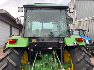 John Deere 3050
