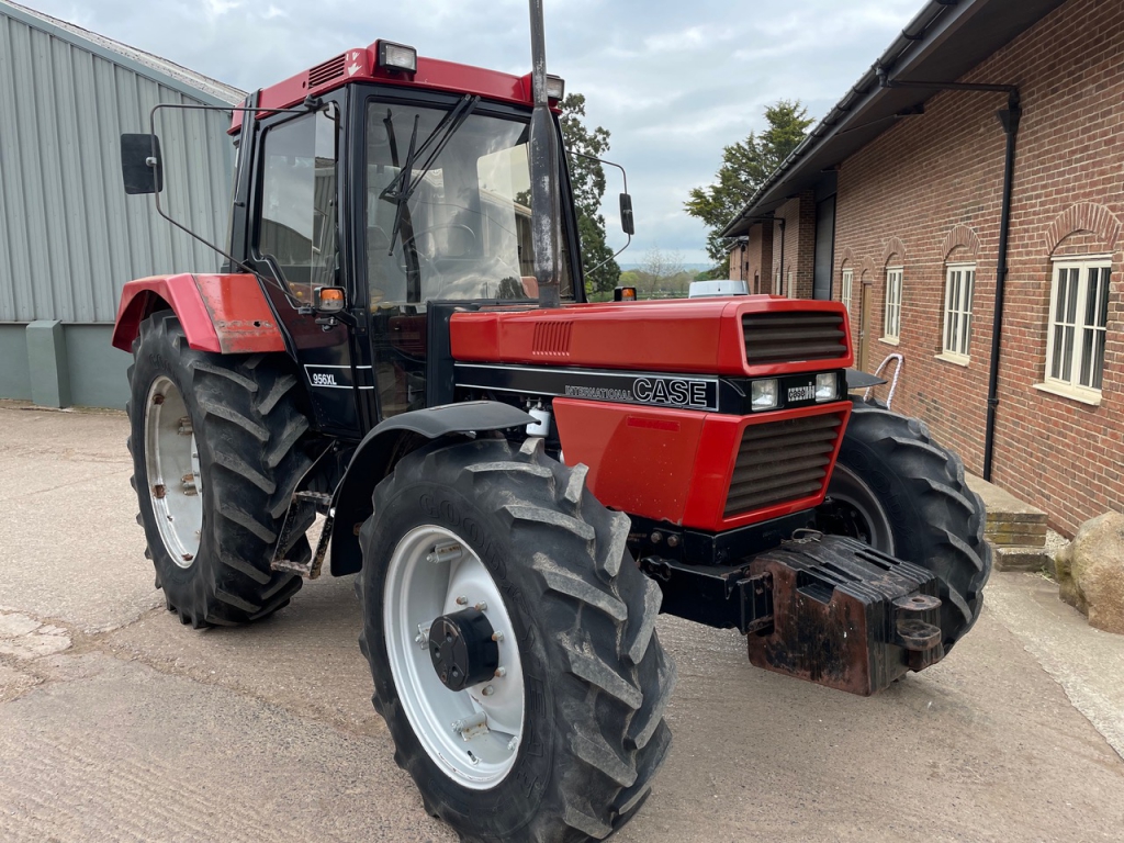 Case 956XL