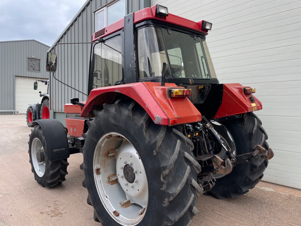 Case 956XL