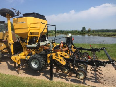 McConnel Seedaerator 3000 3m drill