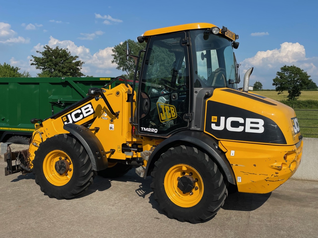 JCB TM220