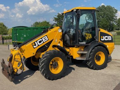 JCB TM220