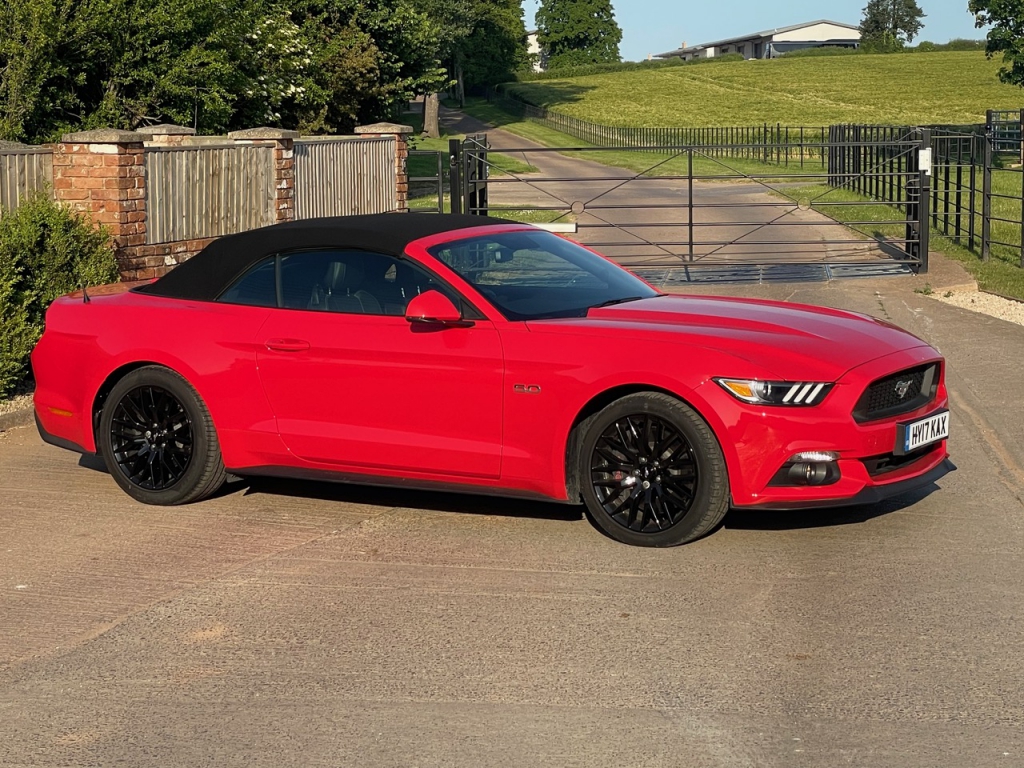 Ford Mustang GT Convertible 5.0 LT V8