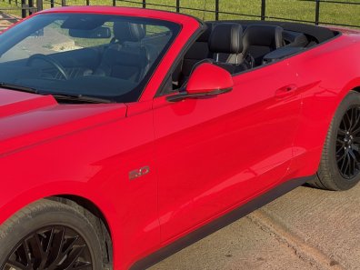 Ford Mustang GT Convertible 5.0 LT V8