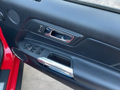 Ford Mustang GT Convertible 5.0 LT V8