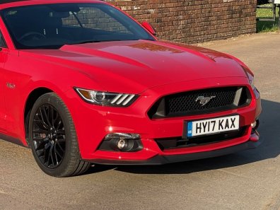 Ford Mustang GT Convertible 5.0 LT V8