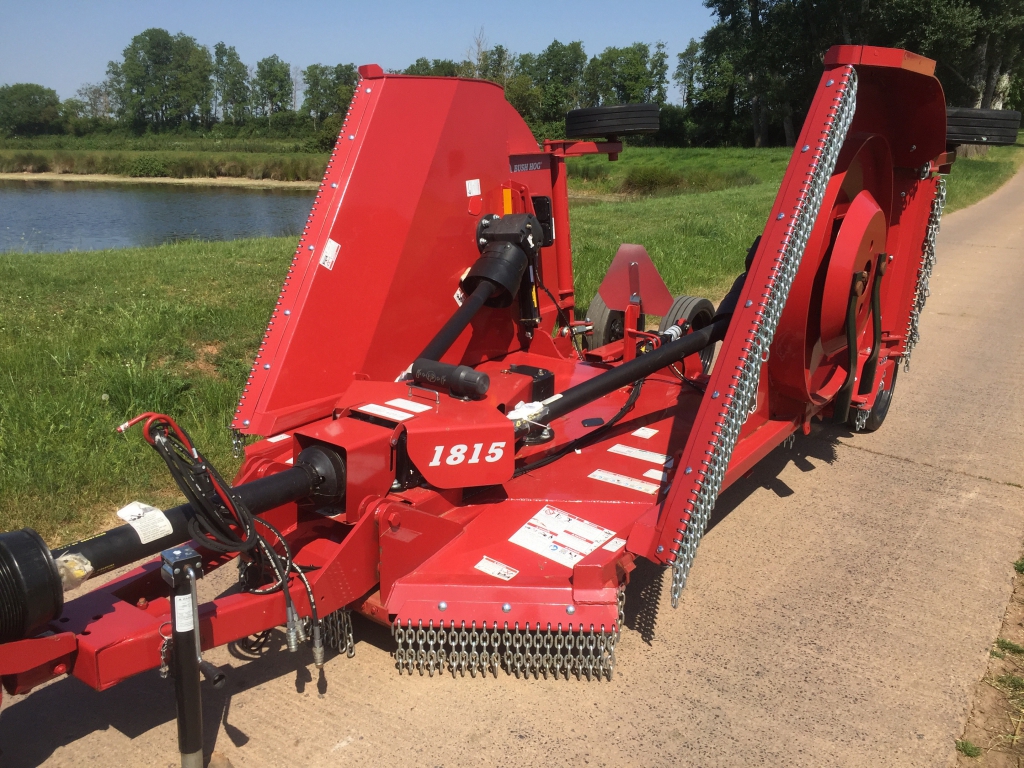 Bush Hog 1815 4.6m trailed topper