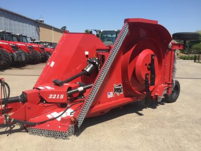 Bush Hog 2215 4.6m trailed topper