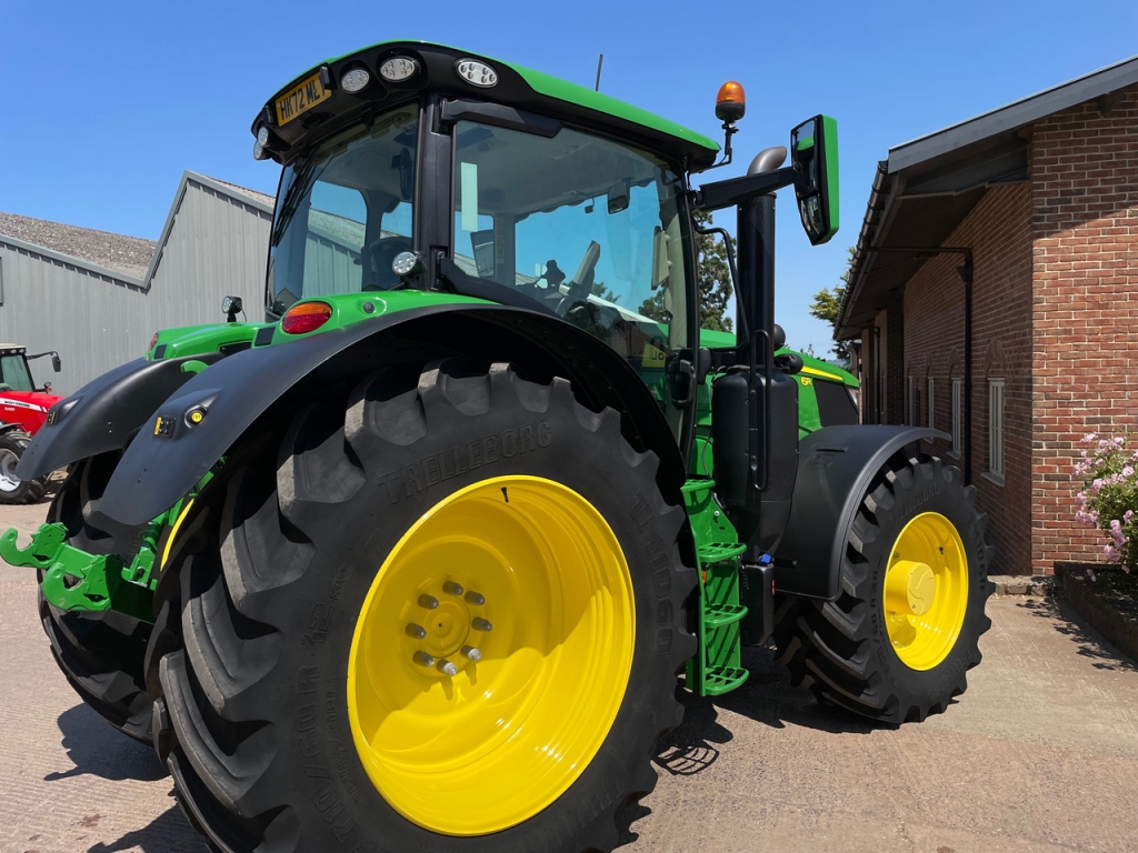 John Deere 6R185