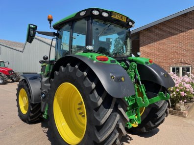 John Deere 6R185