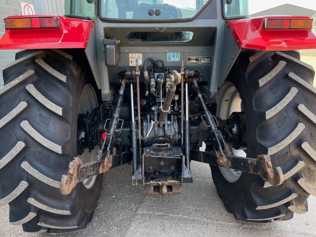 Massey Ferguson 4255