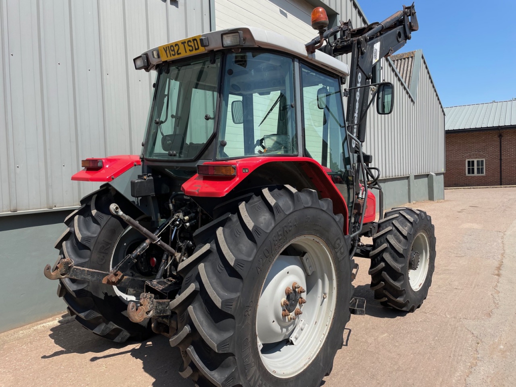 Massey Ferguson 4255