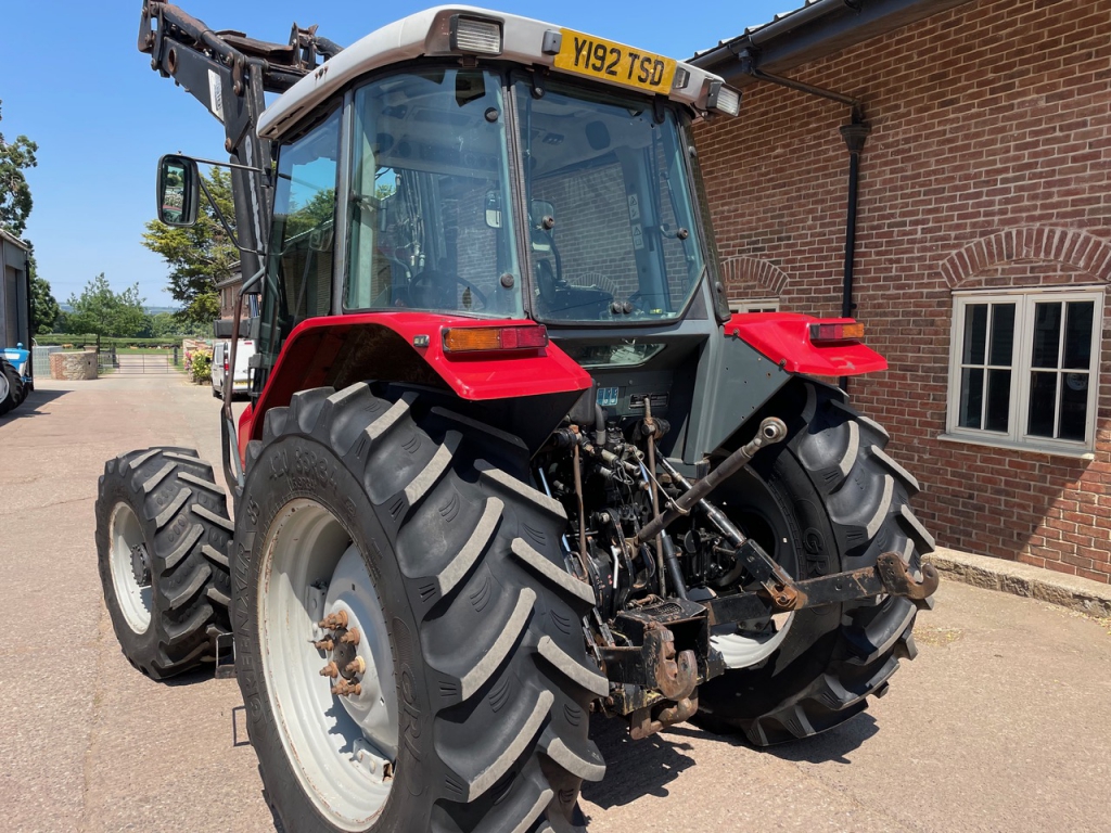 Massey Ferguson 4255