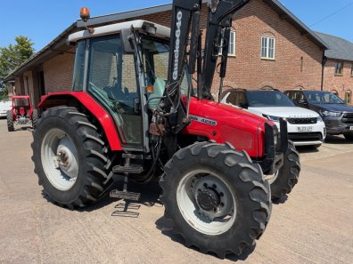 Massey Ferguson 4255