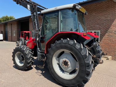 Massey Ferguson 4255