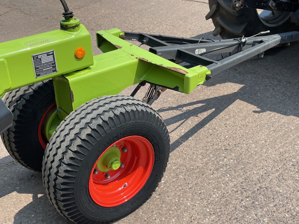 Claas 520 Direct Disc whole crop header