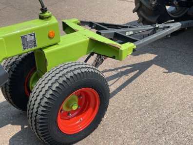 Claas 520 Direct Disc whole crop header