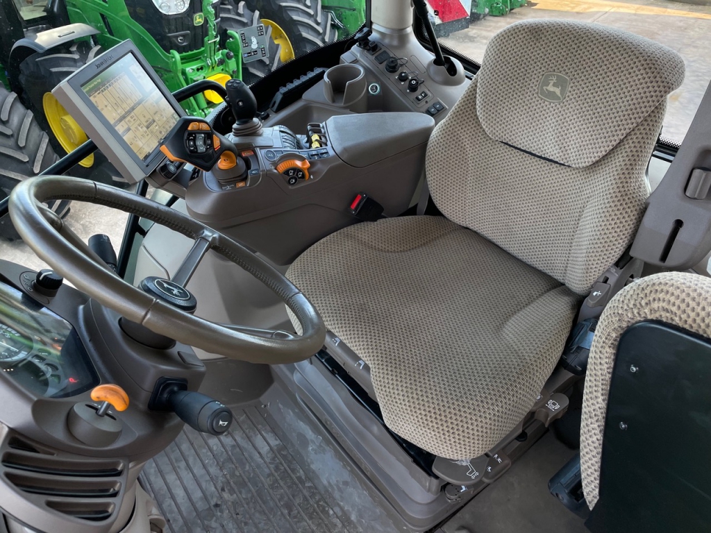 John Deere 6250R