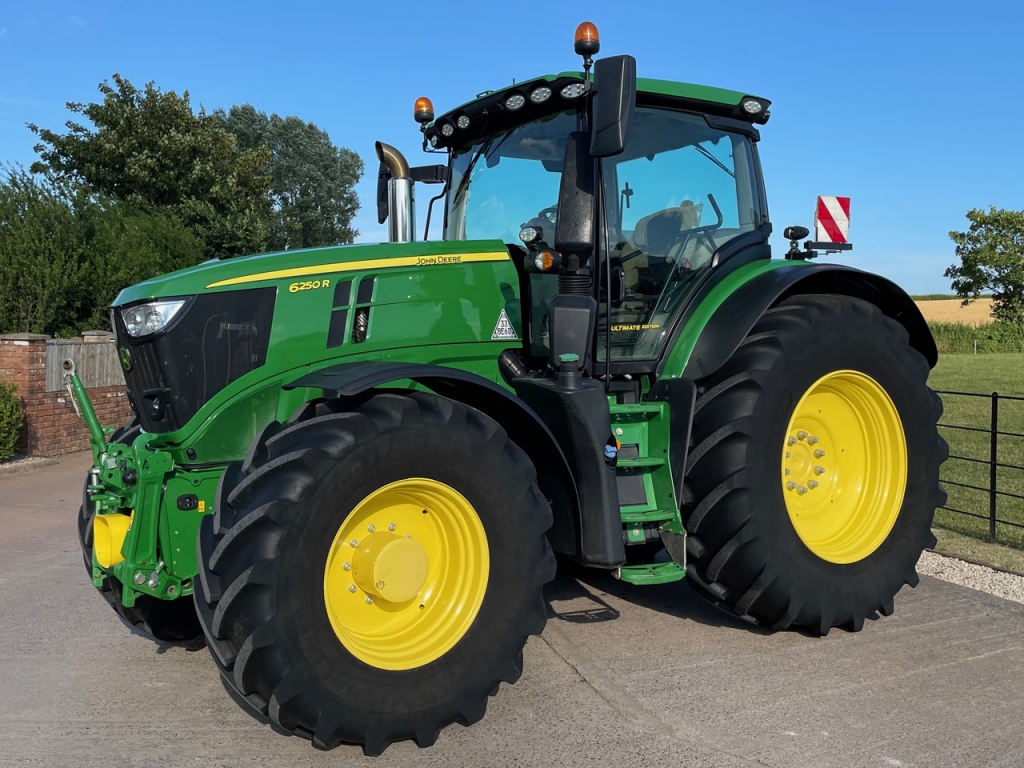 John Deere 6250R
