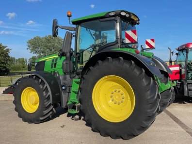John Deere 6250R