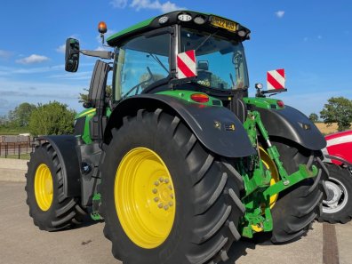 John Deere 6250R
