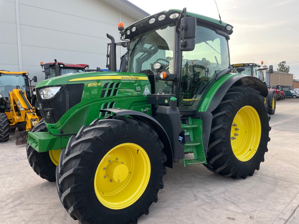 John Deere 6130R