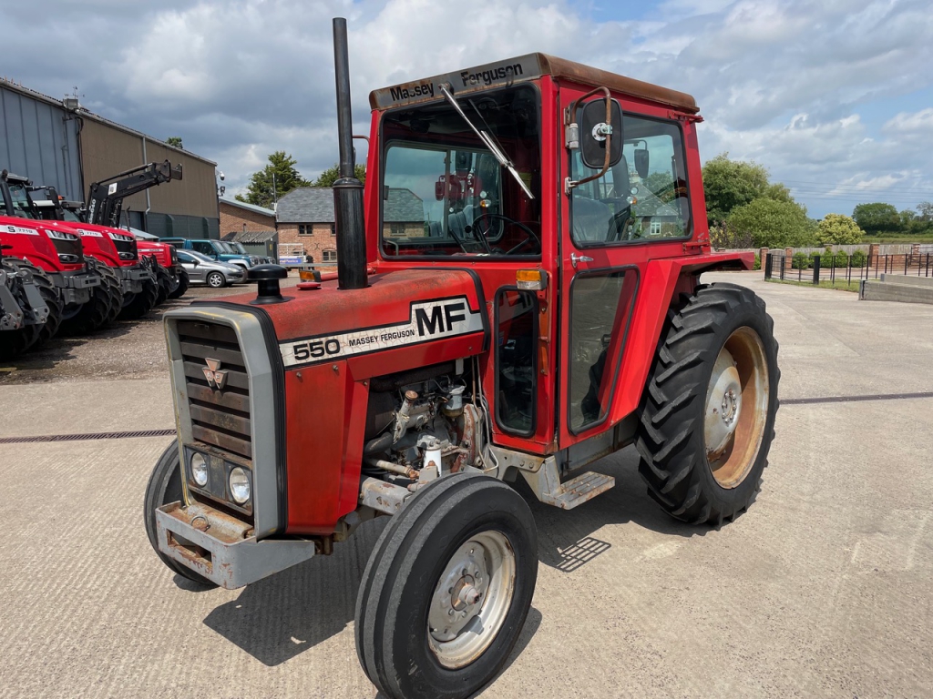 Massey Ferguson 550
