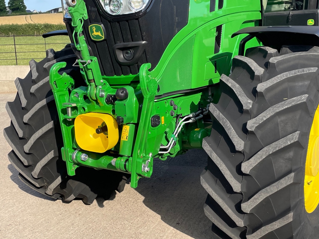 John Deere 6R185