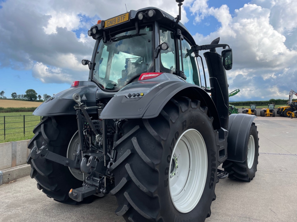 Valtra T174 Active