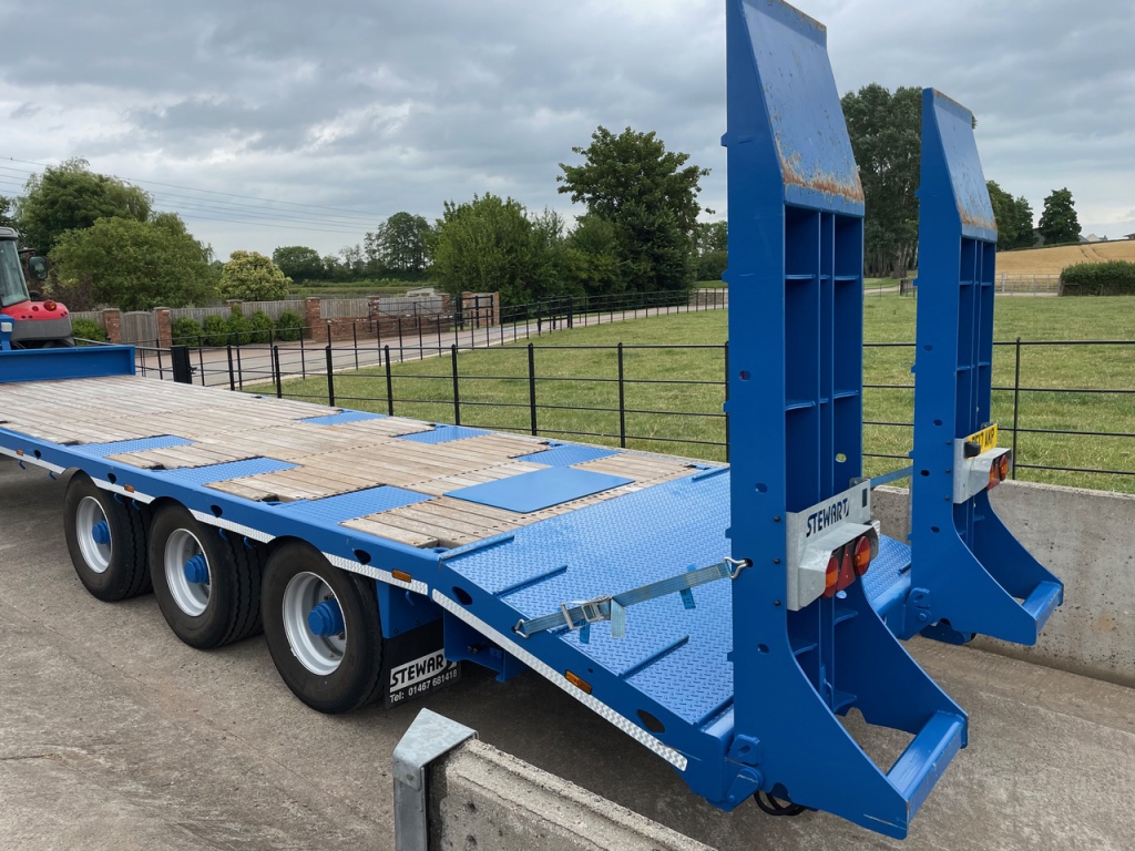 Stewart GX22 LL 22 Ton low loading trailer