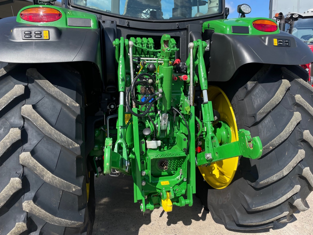 John Deere 6R 185