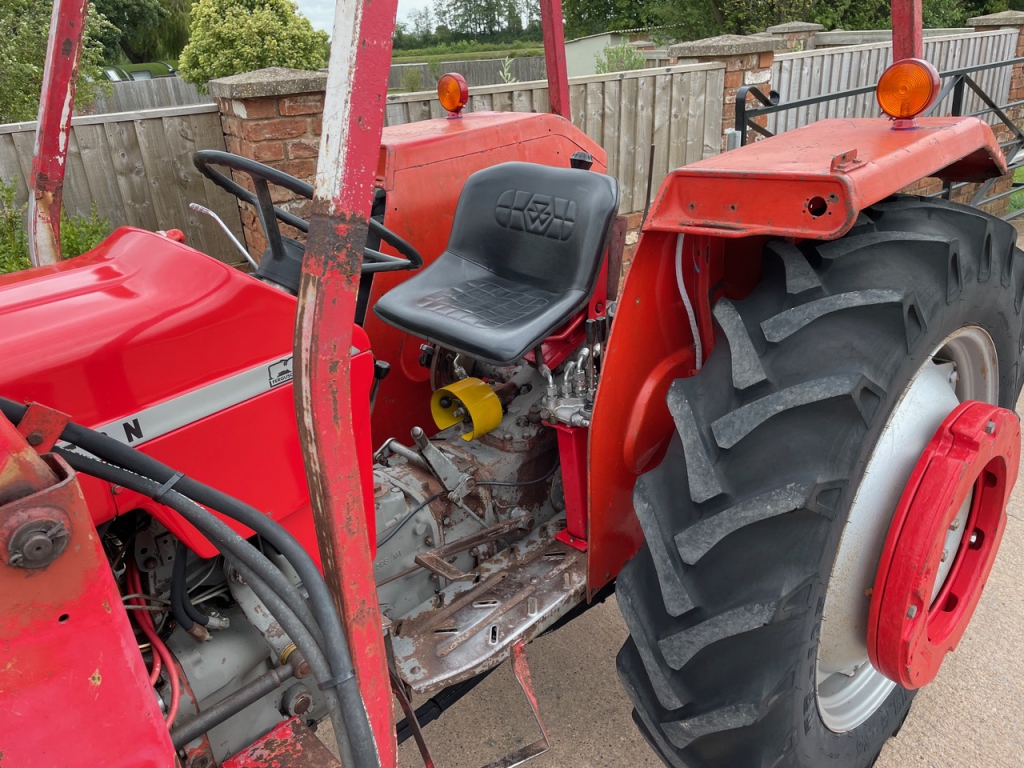 Massey Ferguson 168