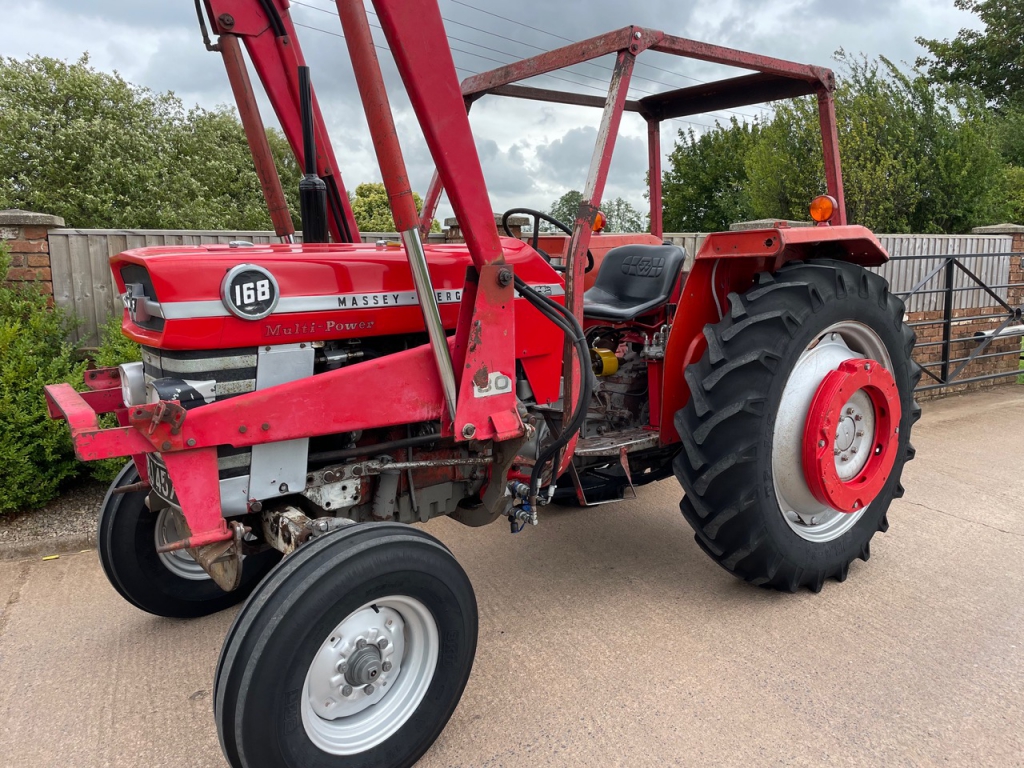 Massey Ferguson 168