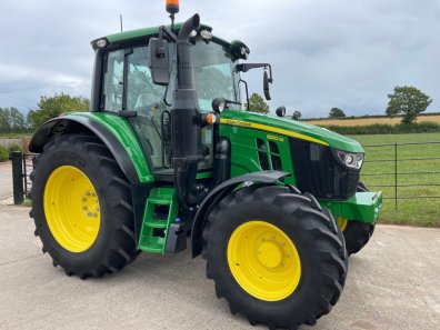 John Deere 6120M