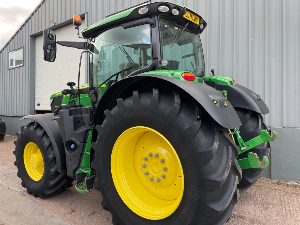 John Deere 6215R Ultimate