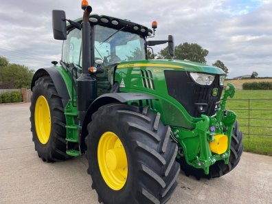 John Deere 6215R Ultimate